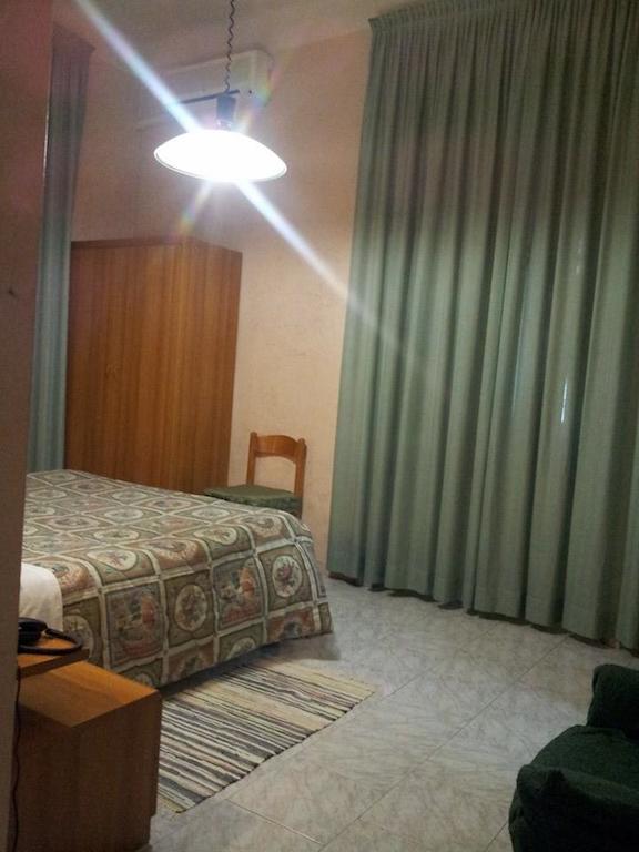 Hotel Acapulco Milán Pokoj fotografie
